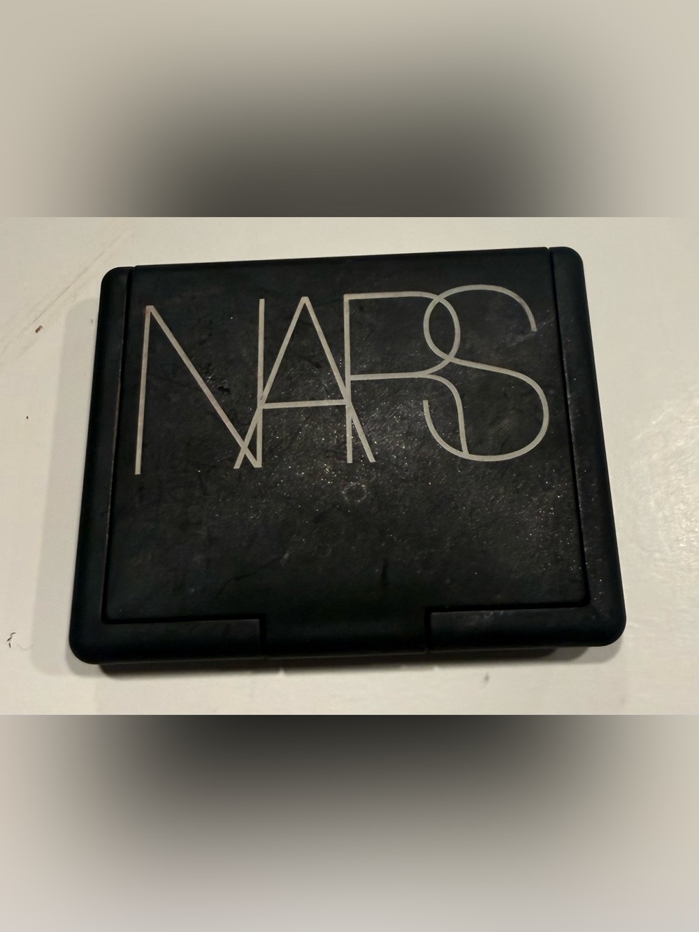 NARS Powder Blush in Sin (0.16 oz / 4.8 g) - Berry Plum with Gold Shimmer